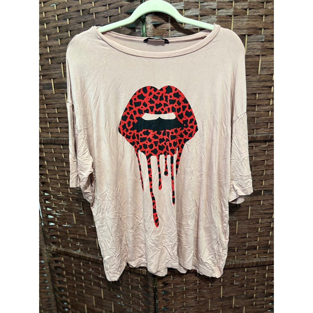SHEIN Women's Lips Leopard Print Oversized T-Shirt Top‎ Blouse Size L